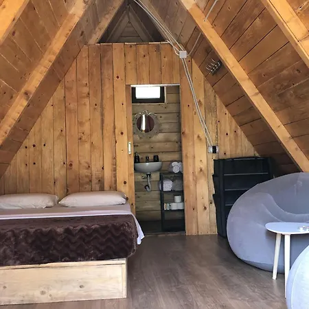 Gasthof Twin Komani Koman